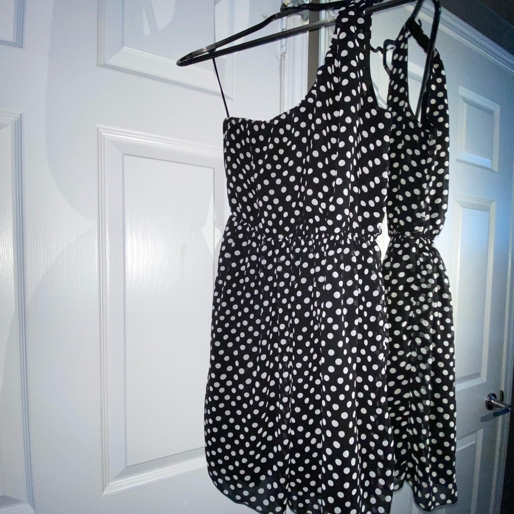 Off the shoulder polka-dot dress. Size Small. Purchased in Spain